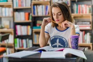 Me quiero ir a estudiar al extranjero: ¿qué necesito? - Traducción Albacete